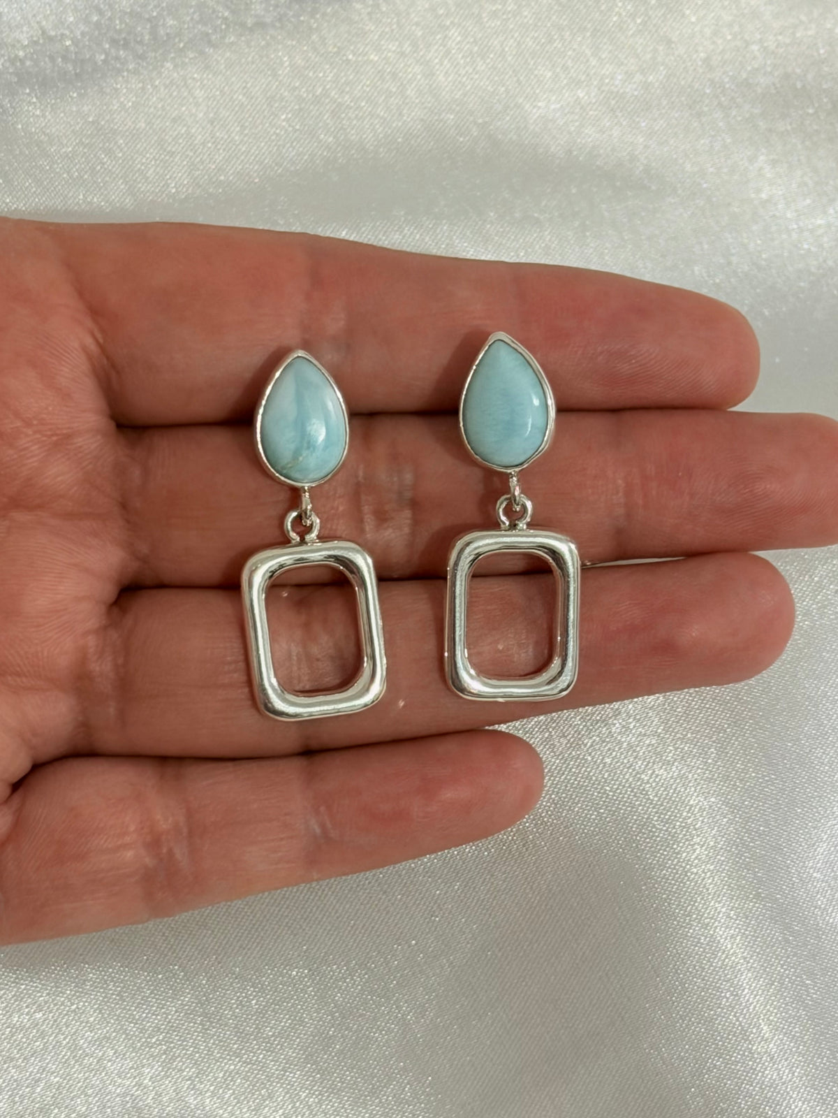 Aretes de Larimar Natural en Plata .950 | Diseño Contemporáneo