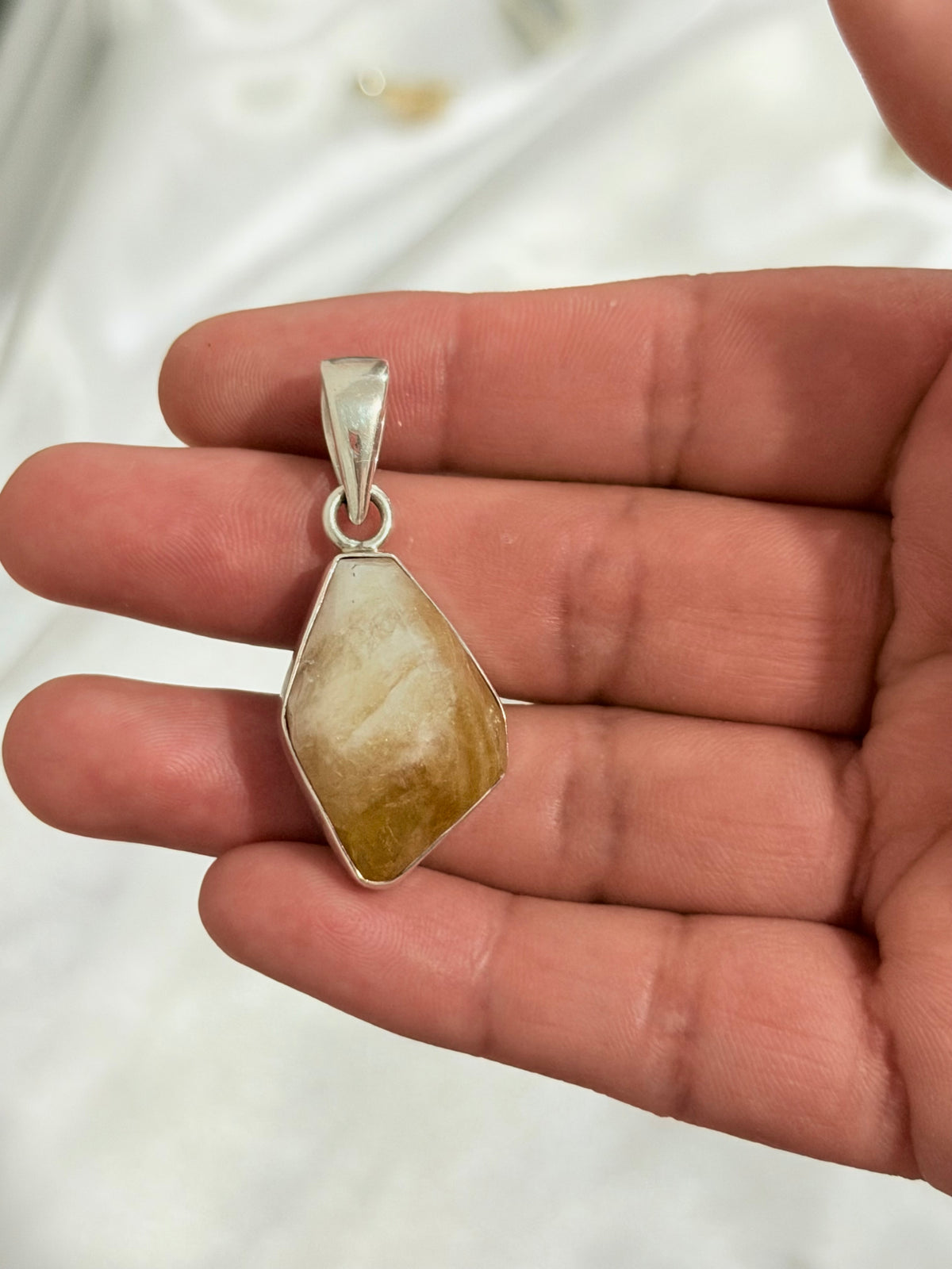 Dije de Citrino Natural en Plata .950 | Diseño Artesanal
