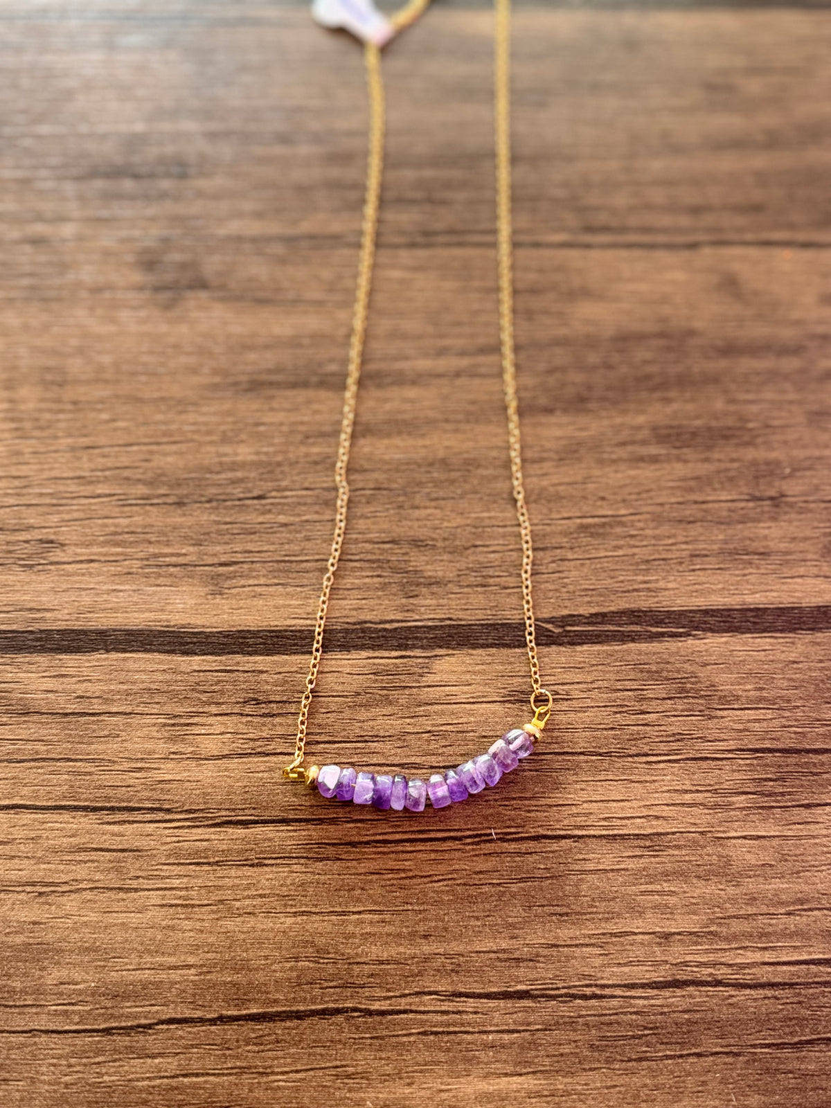 Collar de Amatista Natural en Rondel – Calma e Intuición