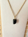 Collar de Turmalina Dravita en Bruto