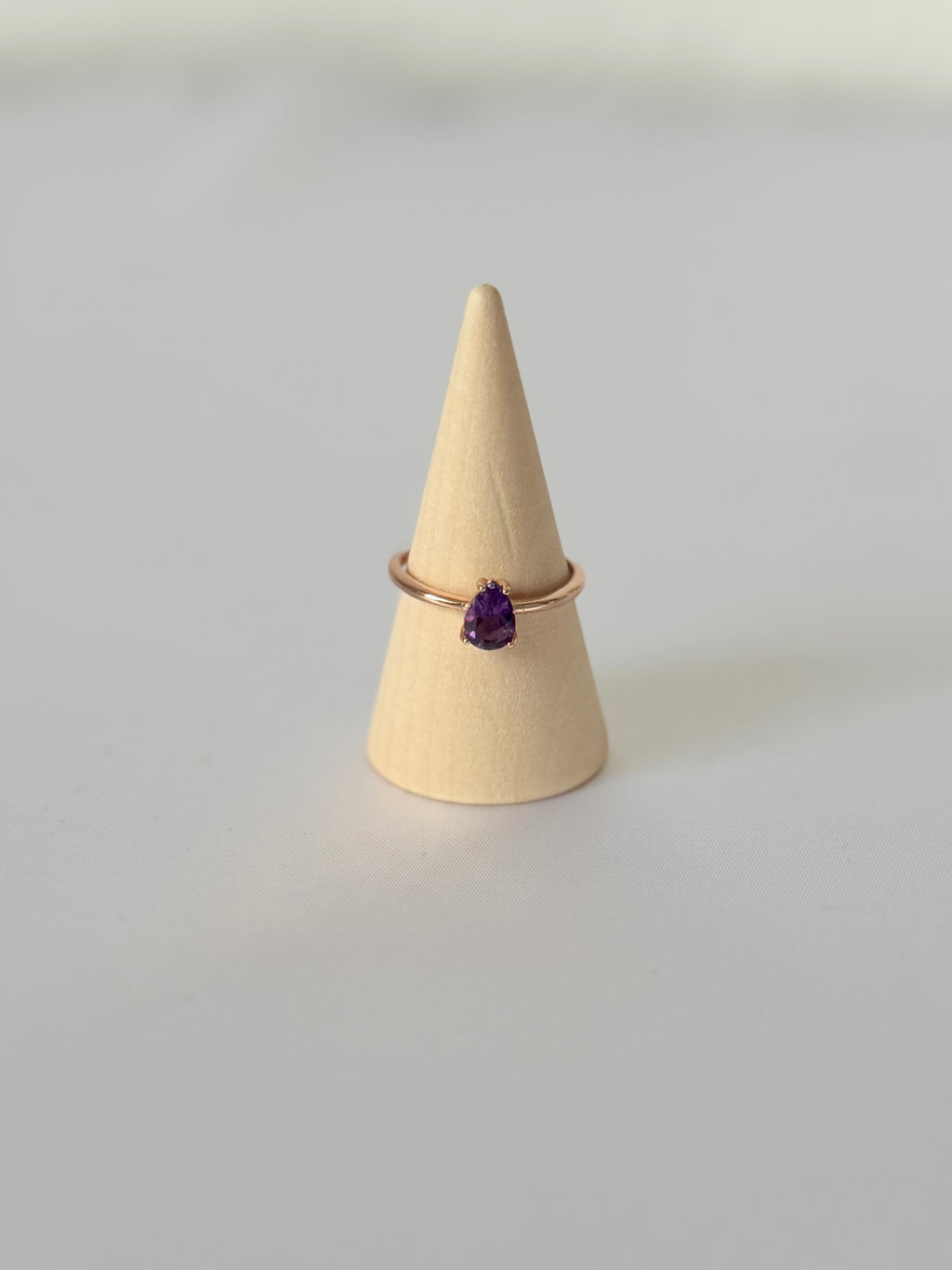Anillo Violeta | Amatista en Plata .925 con Baño de Oro