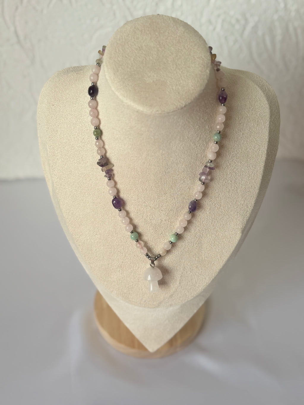 Collar Bosque Encantado · Honguito Cuarzo Rosa
