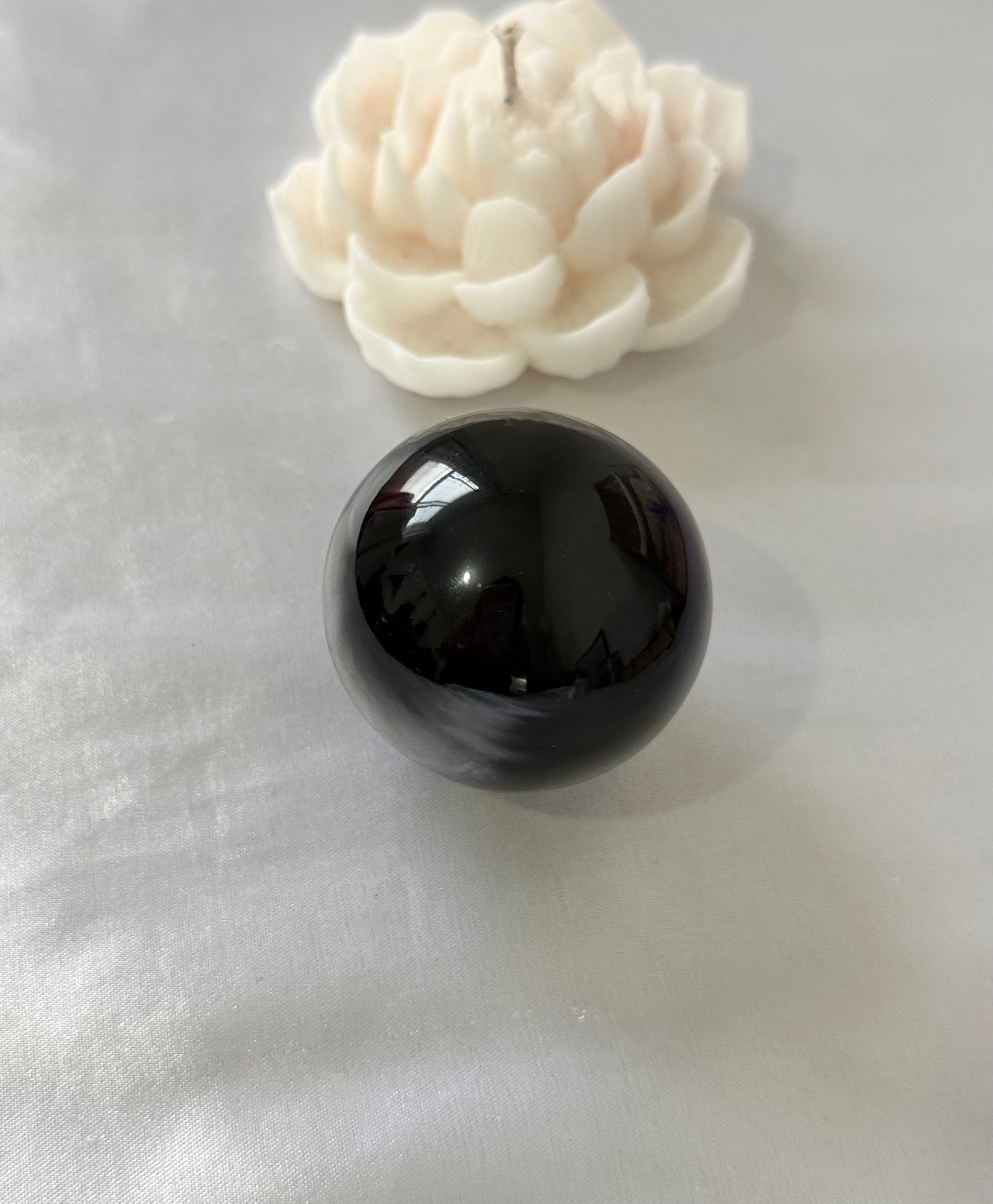 Esfera de Obsidiana Dorada Natural – 45 mm
