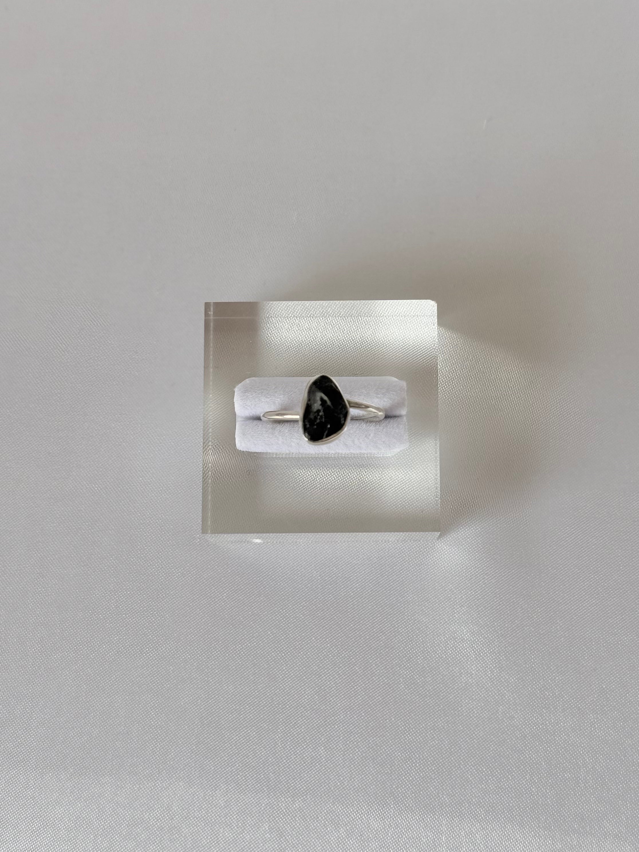 Anillo Guardián Negro | Turmalina Negra en Plata .950