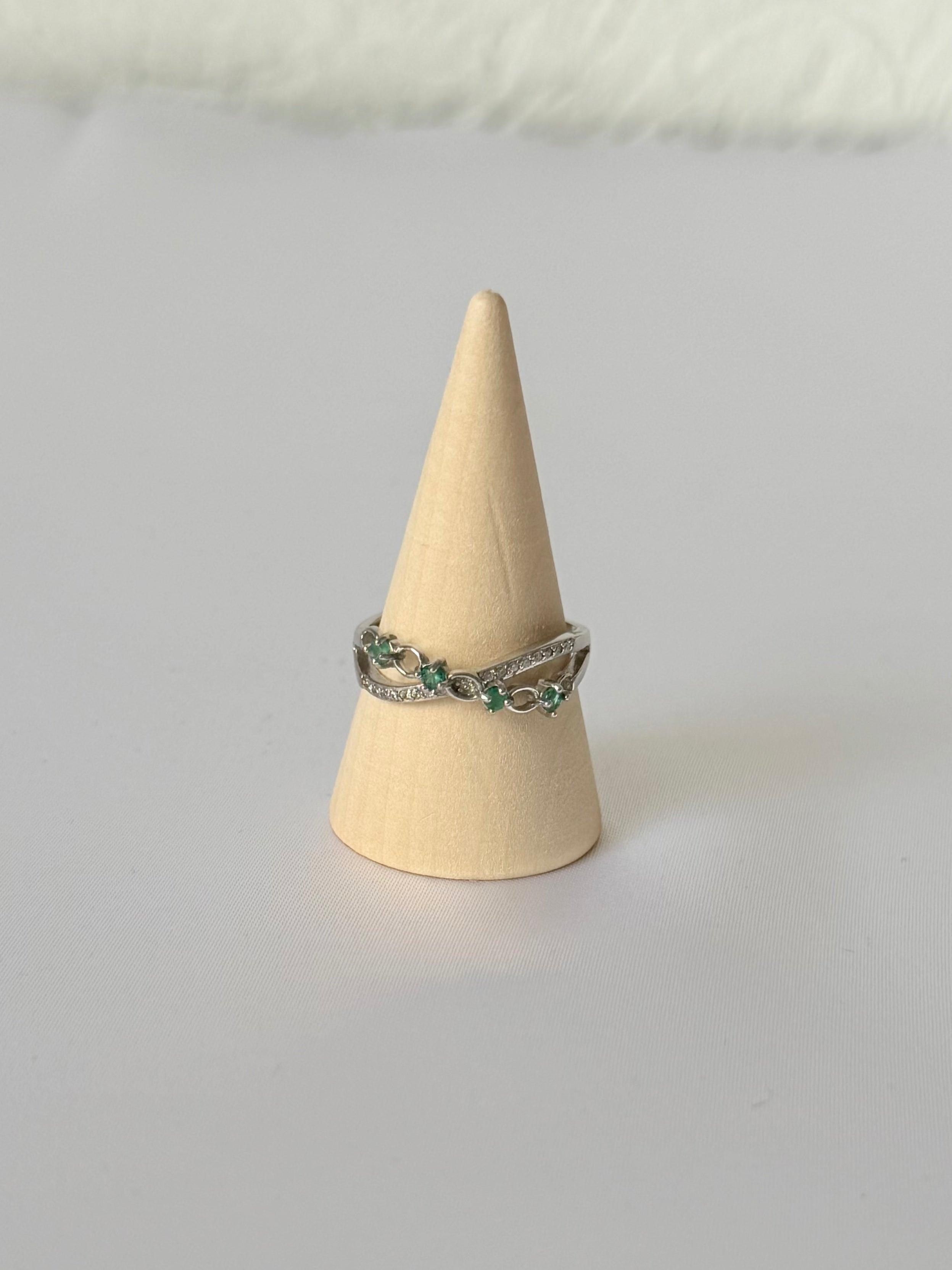 Anillo Esmeralda Eterna | Esmeraldas Colombianas y Circonias en Plata .925