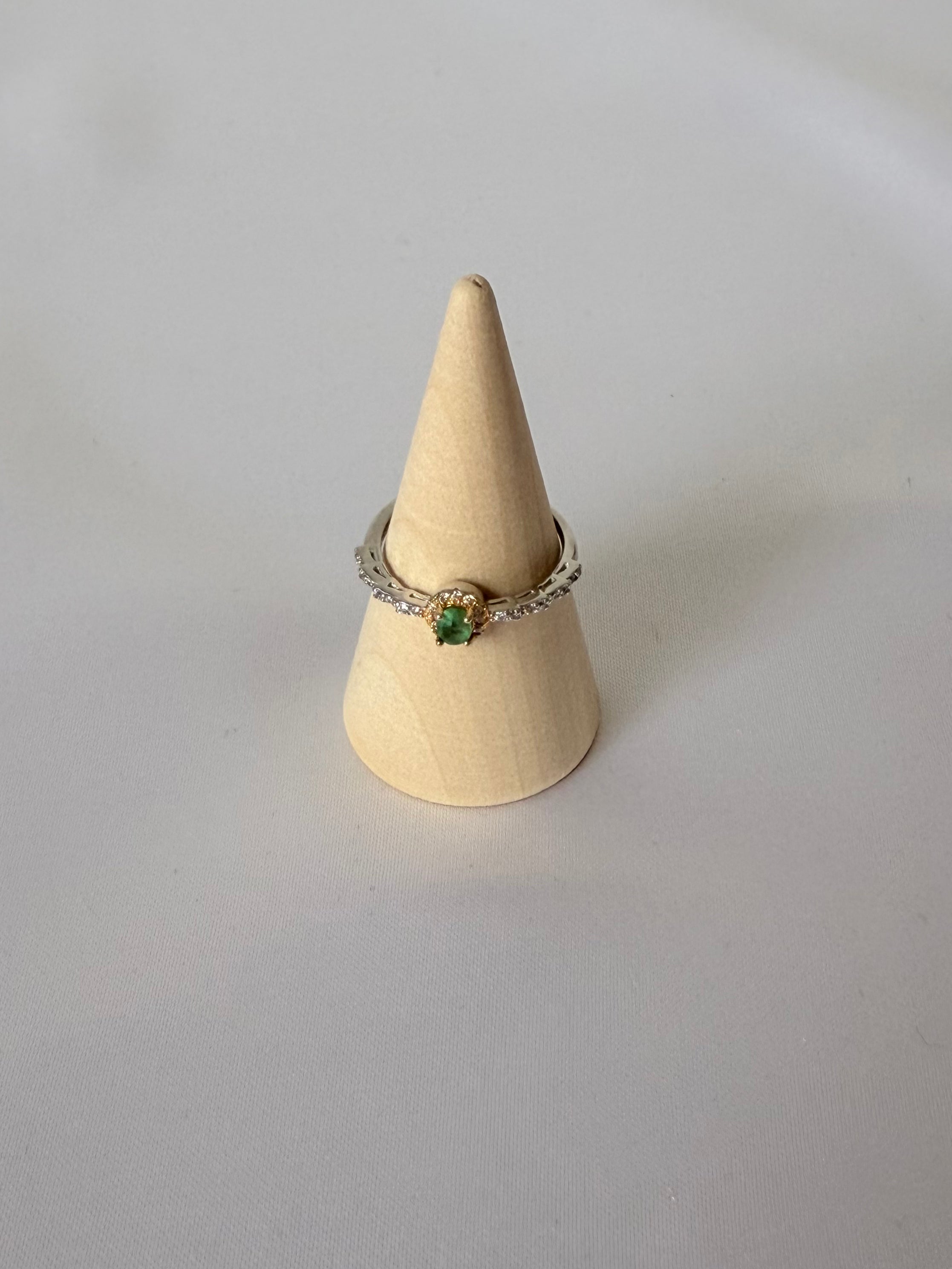 Anillo Esmeralda Real