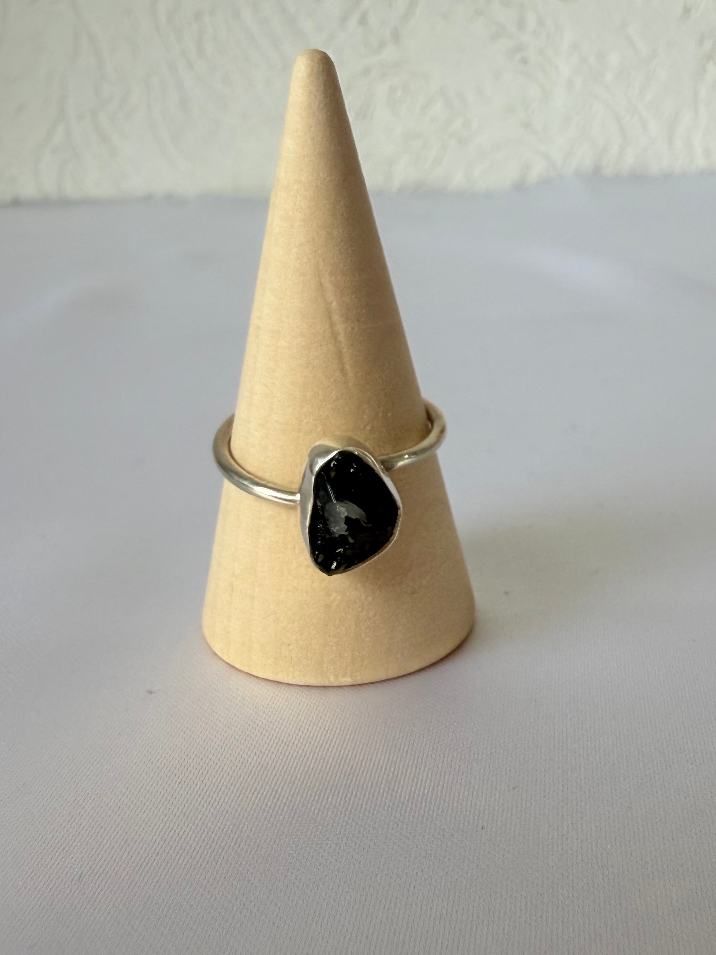 Anillo Guardián Negro | Turmalina Negra en Plata .950