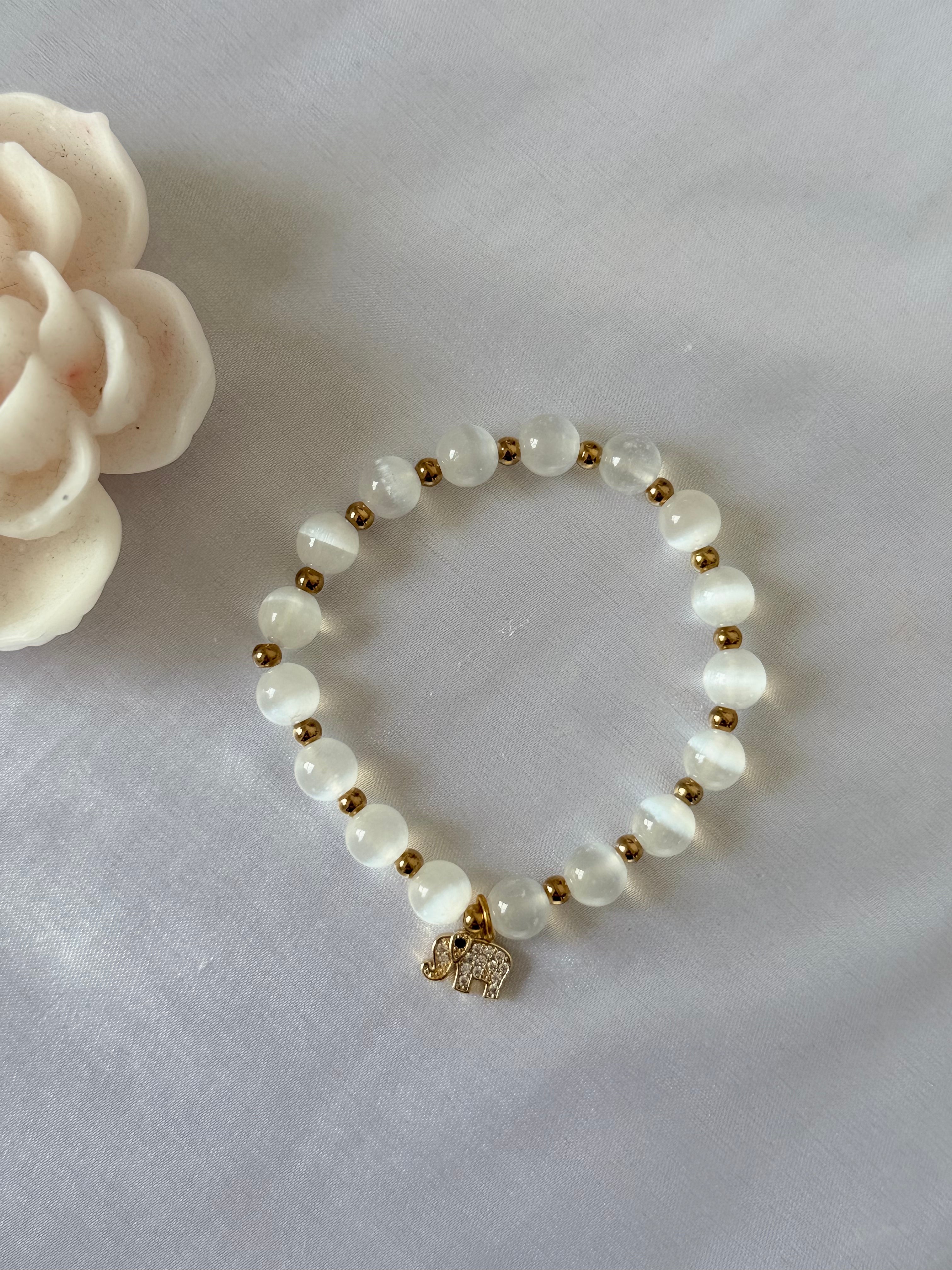Pulsera Luz Serena – Selenita 8mm