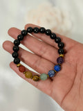 Pulsera Equilibrio 8mm – Ónix y 7 Chakras