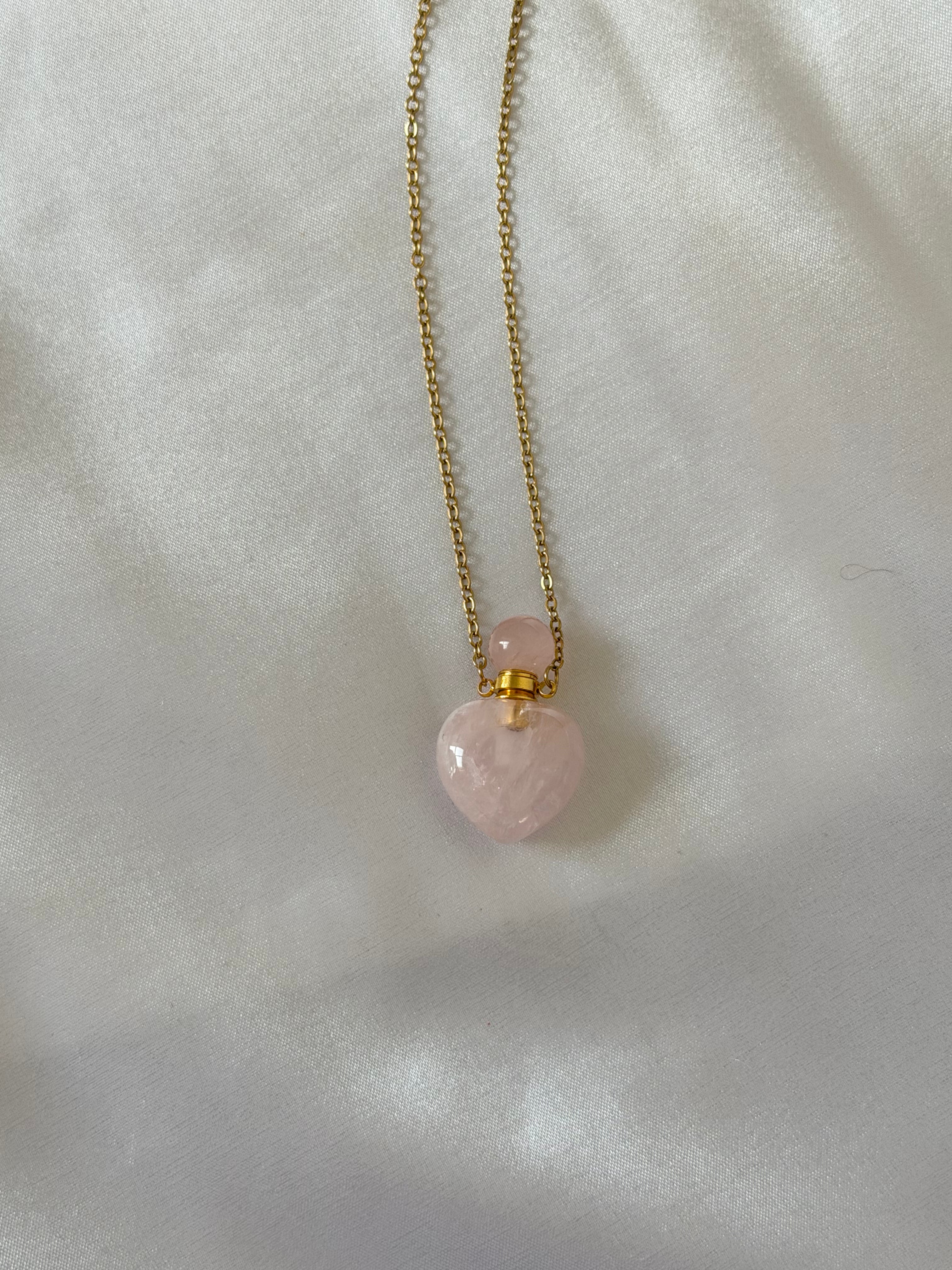 Collar Perfumero en Forma de Corazón